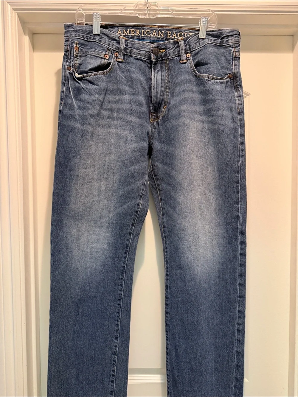 American Eagle Outfitters Men’s Slim Straight Medium Blue Wash Jeans